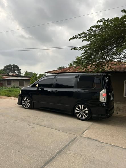 A picture of Alphard 15 5 m