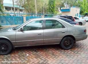 A picture of 1999 Toyota Camry