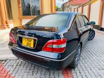 A picture of 2003 TOYOTA BREVIS