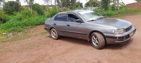 A picture of 1997 Toyota Carina E
