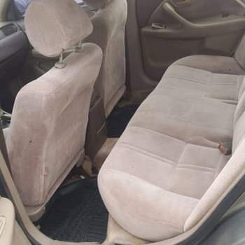 A picture of 2000 Toyota Camry Le