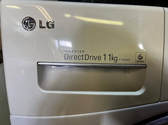 A picture of LG washing machine 11kgs