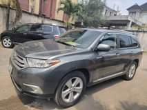 A picture of TOYOTA HIGHLANDER 2010 BELGIUM GRADE JUST BUY AND DRIVE LOCATION