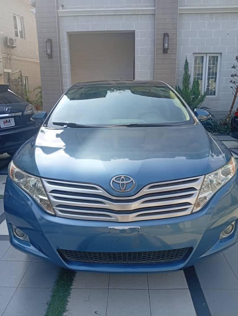A picture of 2012 Toyota venza