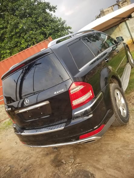A picture of Mercedes GL450 4matic