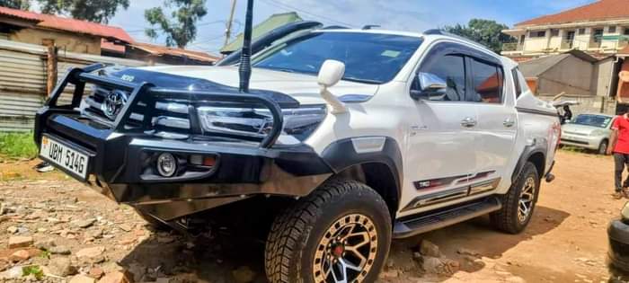 used toyota hilux
