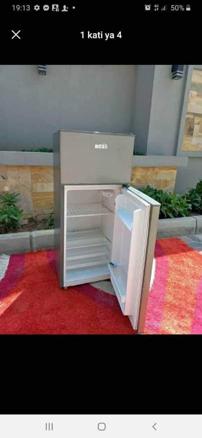 A picture of Tunalekebisha fridge namba 0712361492