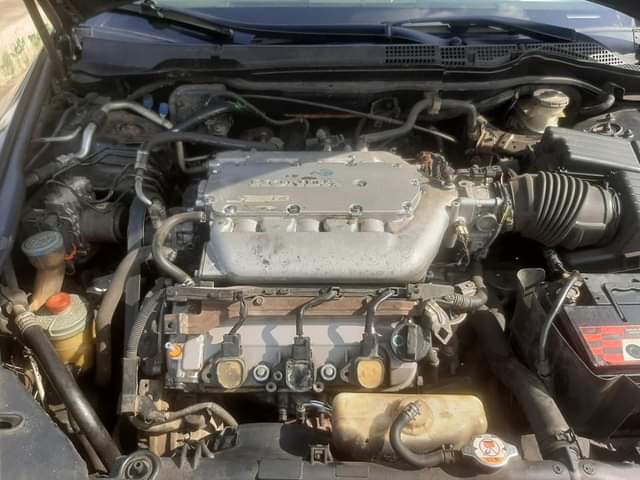 A picture of Honda accord v6 new engine and gearbox 2006 models with