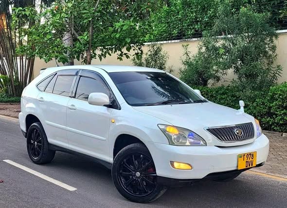 A picture of Toyota harrier