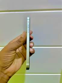 A picture of iPhone XR 128GB Duos