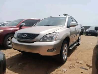 A picture of For sale Slightly used 2006 Lexus RX 330 Full option