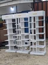 A picture of Nauza shoe rack na dressing table