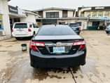 A picture of 2012 Toyota Camry XLE Black Keyless entry