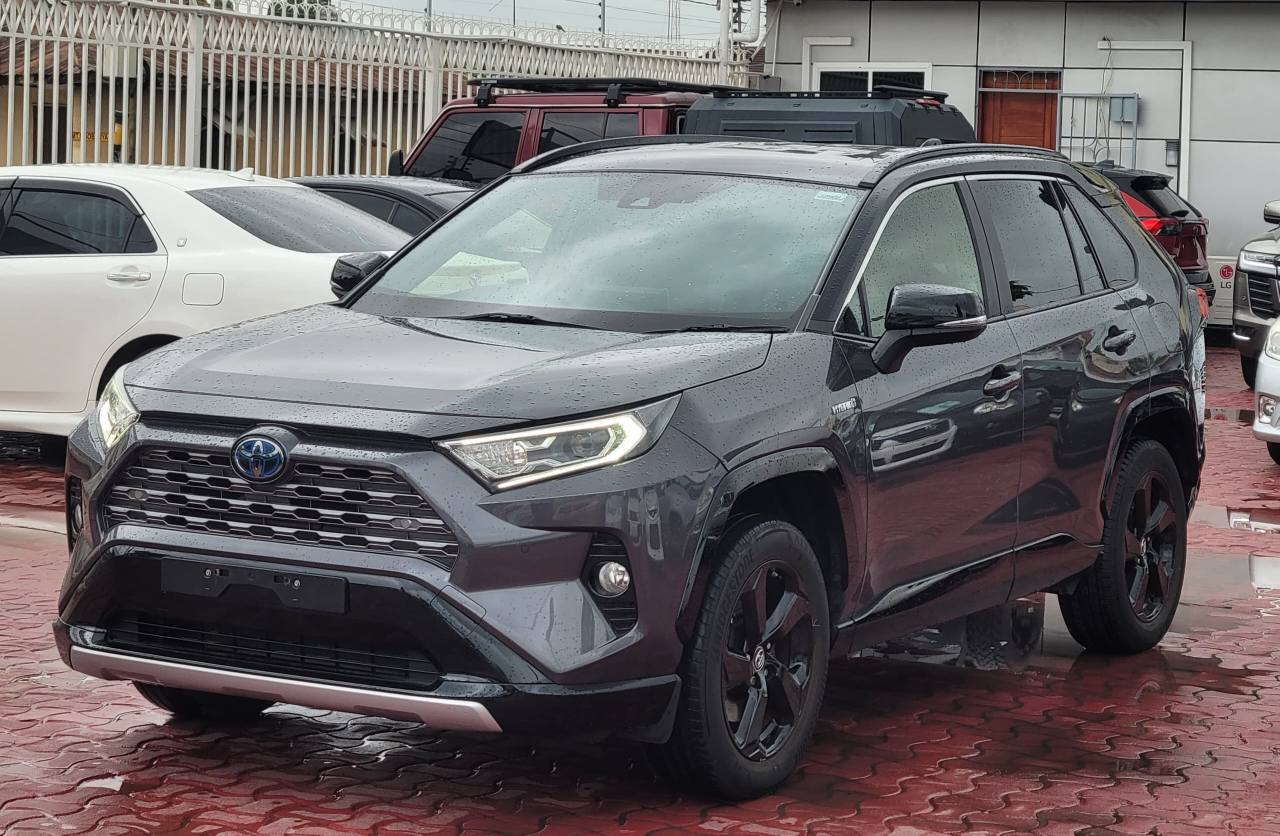 A picture of TOYOTA RAV4 HYBRID