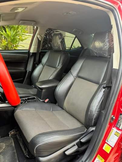 A picture of TOYOTA COROLLA 2015