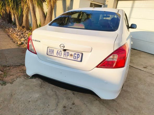nissan almera
