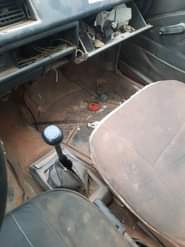 A picture of Toyota starlet two doors is available with smoking engine location