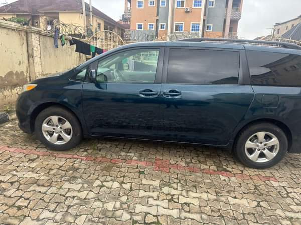 A picture of Clean Registered 2013 Toyota Sienna 7 8m net price Abuja