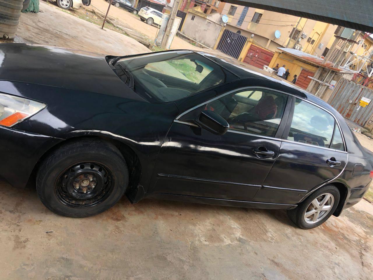A picture of Honda accord 2005