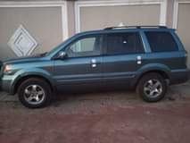 A picture of Honda Pilot 2006 Toks standard