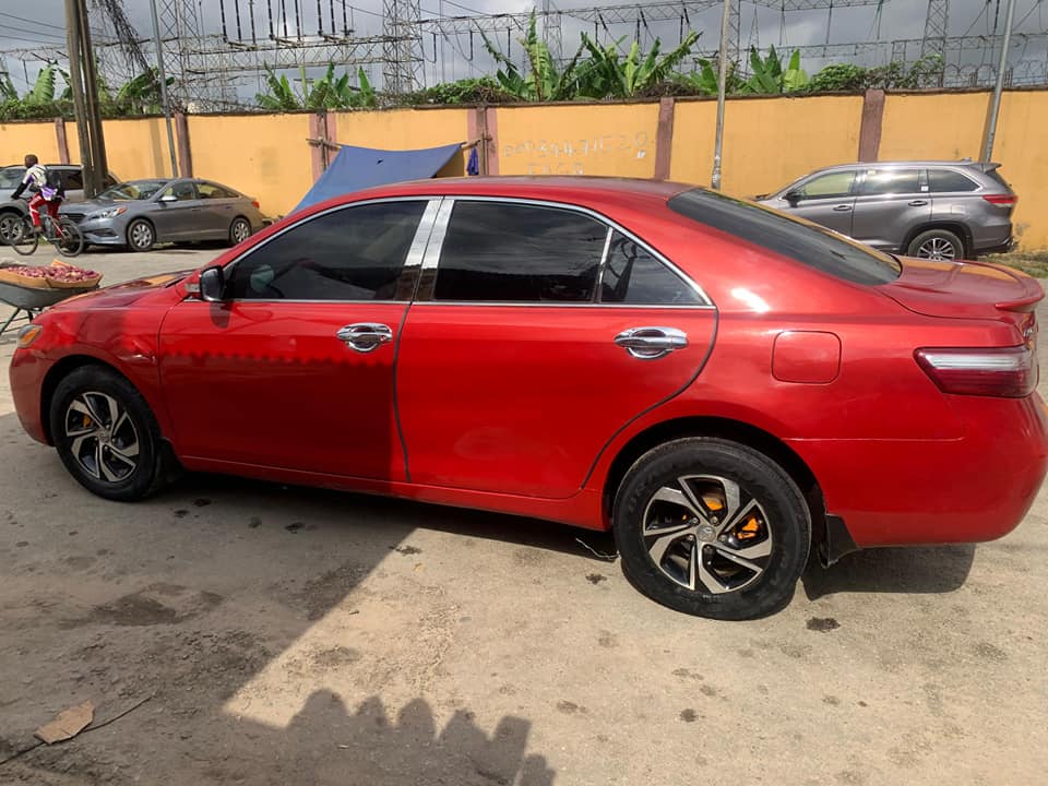 A picture of Toyota Camry 08