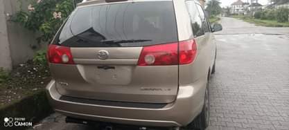 A picture of HOTTEST DEAL Direct Belgium 2007 Toyota Sienna Everything is intact