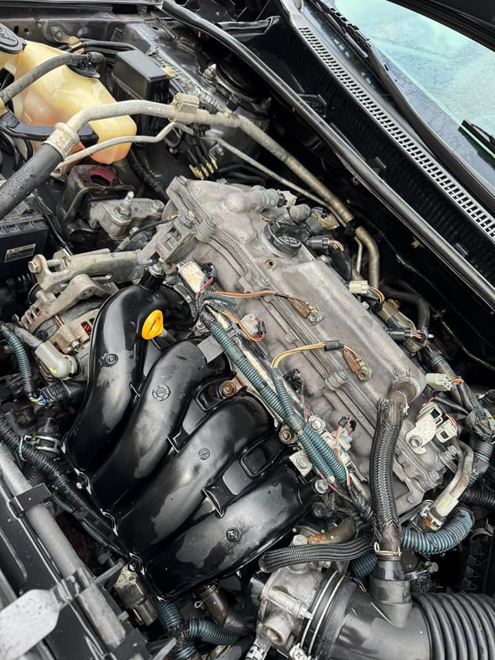A picture of PARTLY FIRST BODY REG TOYOTA COROLLA 2010 MODEL ENGINE AND