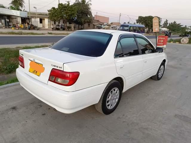 A picture of Toyota Carina cc1490 Bei million 9 Full a c full