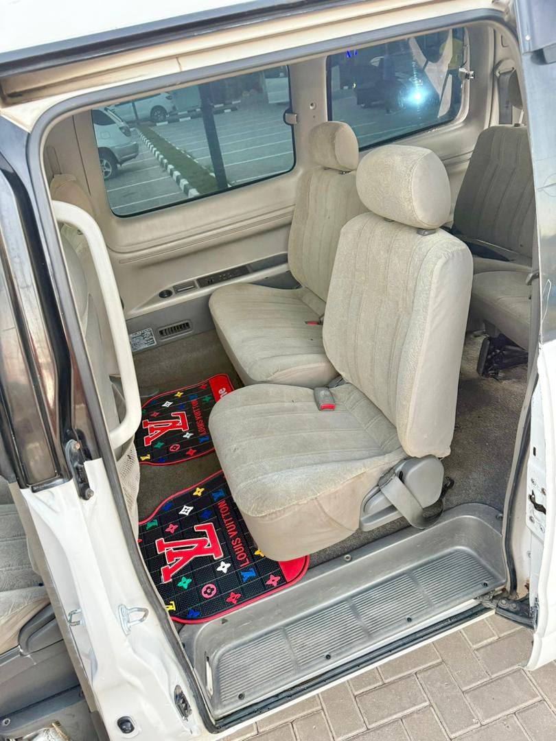 A picture of TOYOTA NOAH SR40