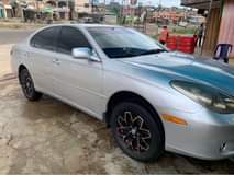 A picture of Lexus es330