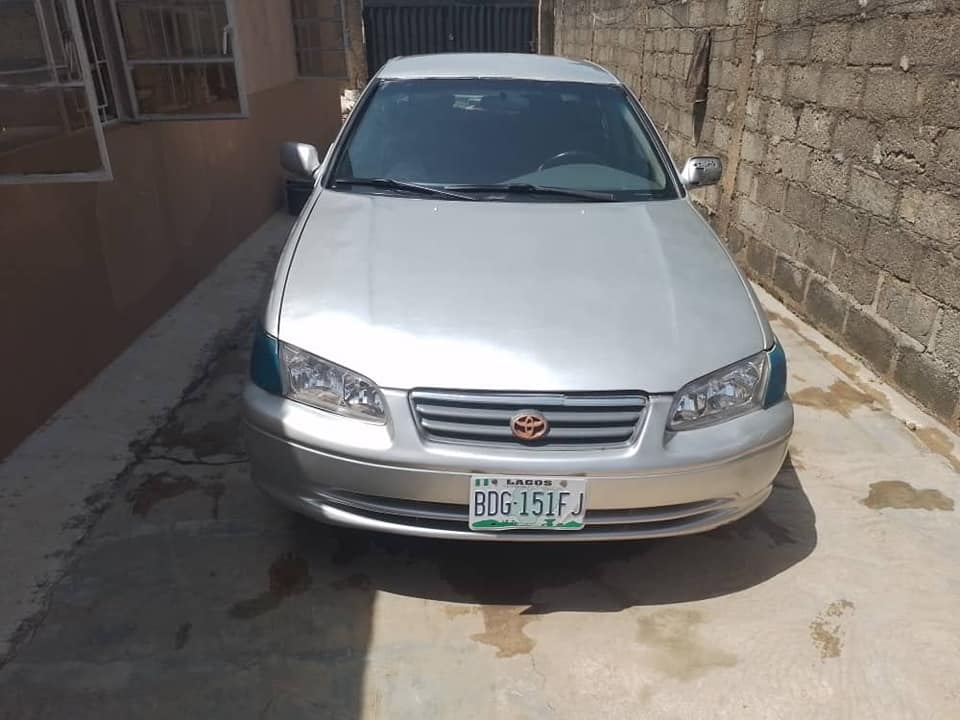 A picture of Toyota Camry 2000