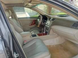 A picture of 2010 TOYOTA CAMRY LE