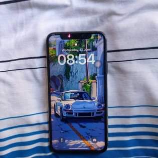 A picture of Nauza iPhone X gb 64 ios version 16 7