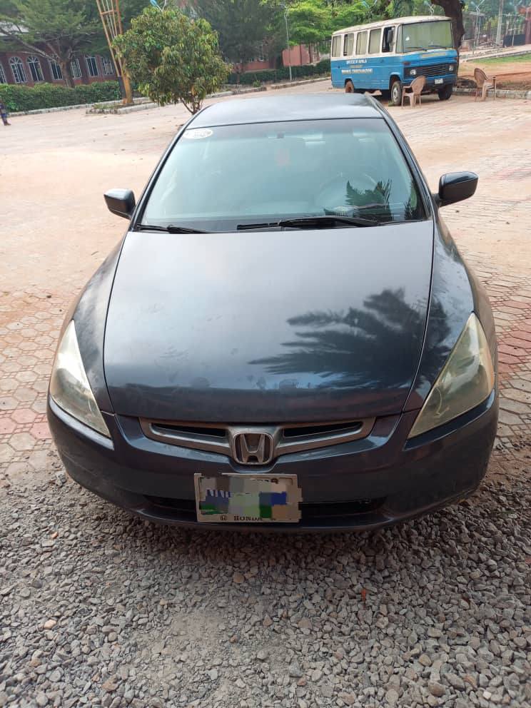 A picture of Honda Accord 2005 model 2.6m. Agulu Anambra State. Engine and