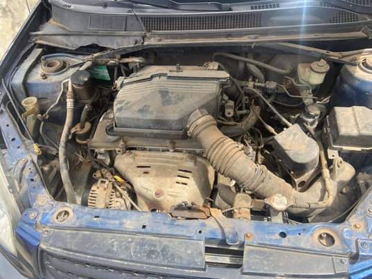 A picture of 2005 TOYOTA RAV 05 RAV04 RAV 04