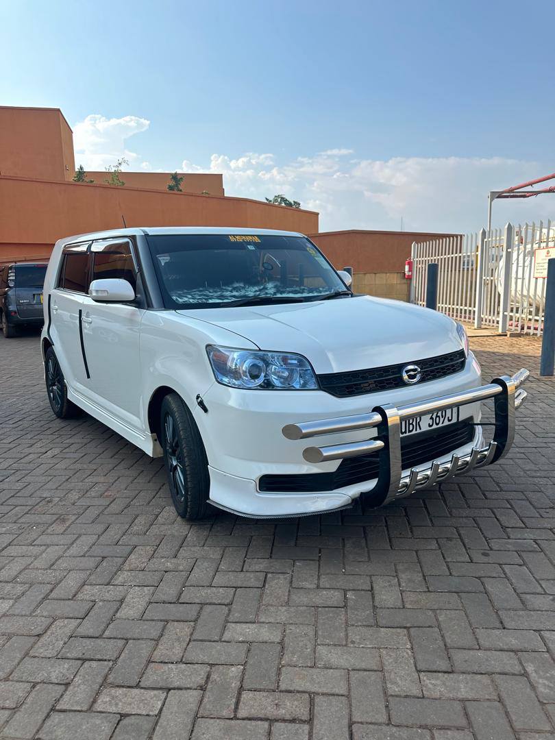 A picture of TOYOTA RUMION 30M