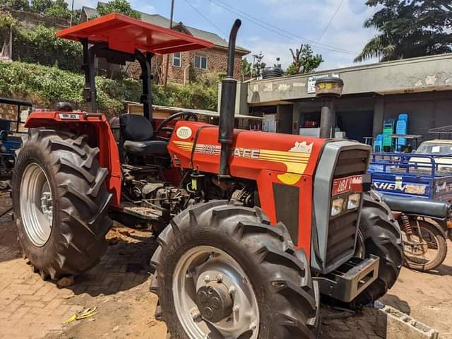 A picture of TRACTOR UBA PRICE 70M Slightly negotiable QUICK SELL WSTUP0759539100 CALL0776717226