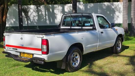 classifieds/cars nissan