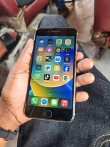 A picture of Iphone 8 plus imenyooka Exchange ipo