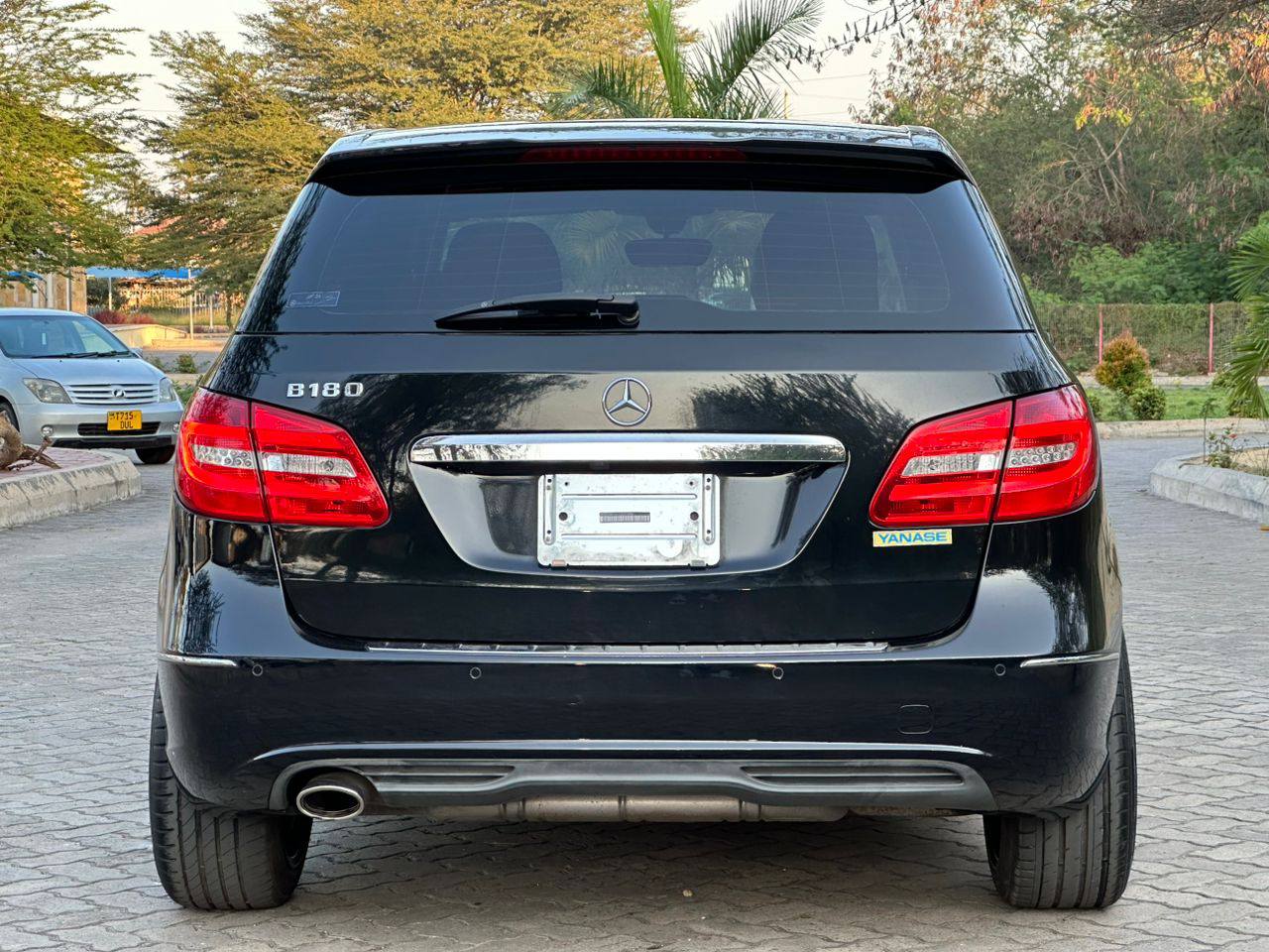 A picture of  BEI PRICE 31.8M Contact Mercedes Benz B Class Year