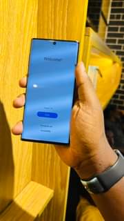 A picture of Samsung note 10