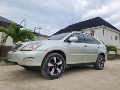 A picture of SHARP 2007 LEXUS RX350