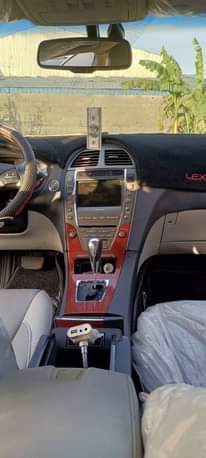 A picture of Toyota Lexus 350 for sale