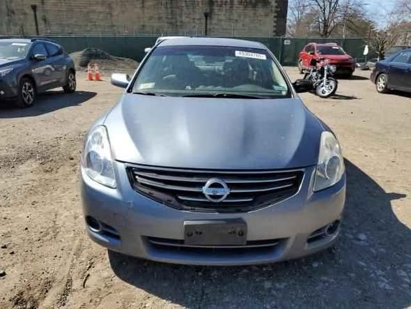A picture of 2011 Nissan altima