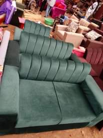 A picture of 2 seaters