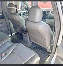 A picture of Available Toyota Highlander 2012 for sale location ikotun First body