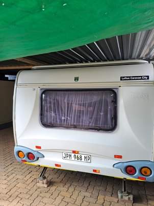 Caravan /.