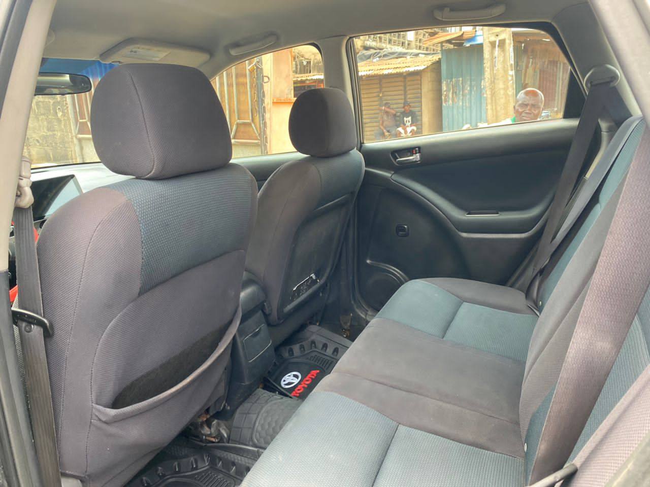 A picture of 07 Toyota matrix for sale