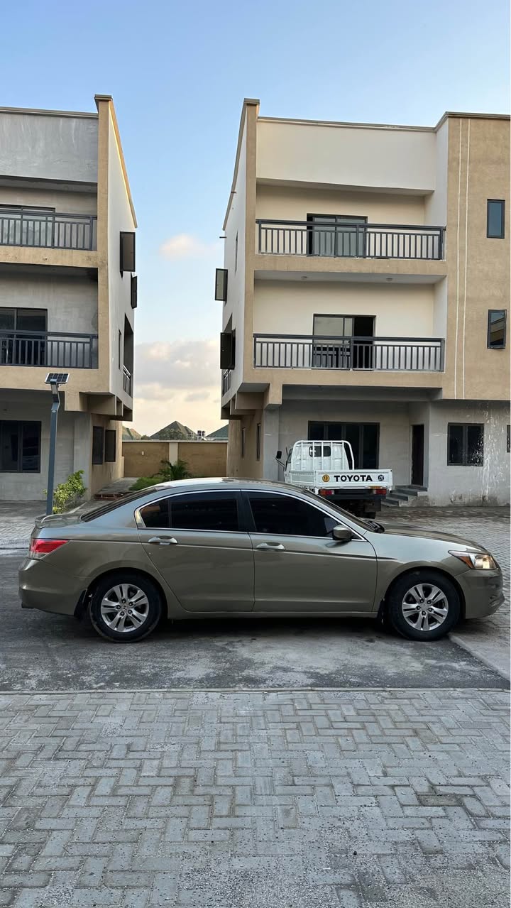 A picture of Honda Accord 2010