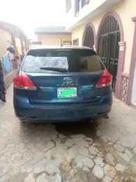 A picture of Quick deal V Clean 2010 Toyota Venza with Panoramic roof